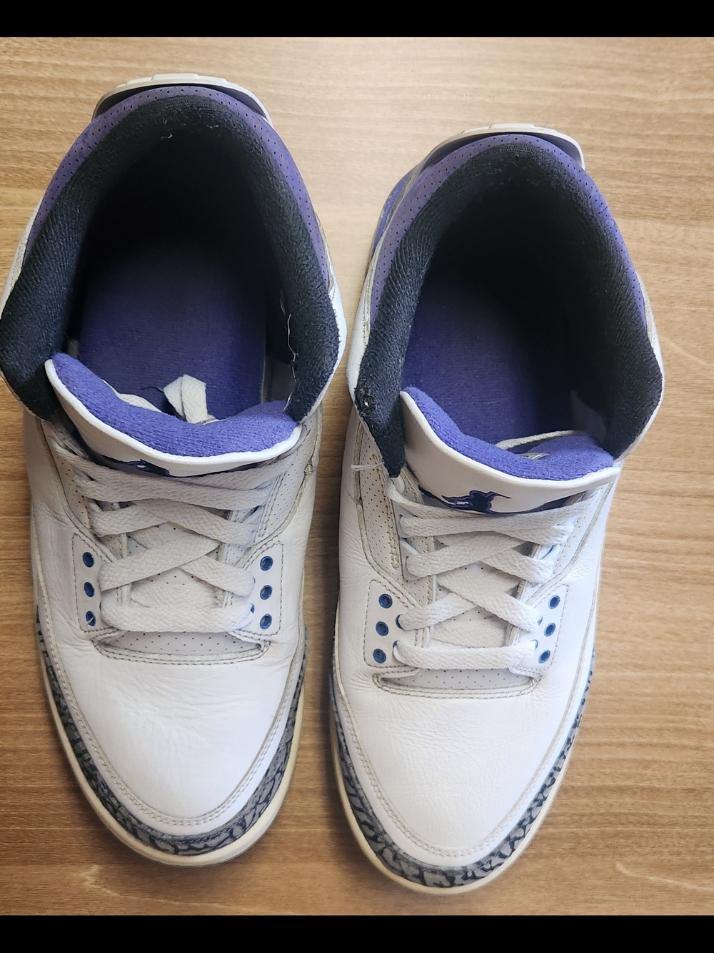 Jordan Men’s White and Navy Basketball Sneakers with Elephant Print - Picture 8 of 10